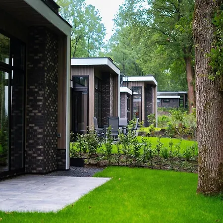 Elegant Country Chalet In Guelders Feriehus Hoenderloo